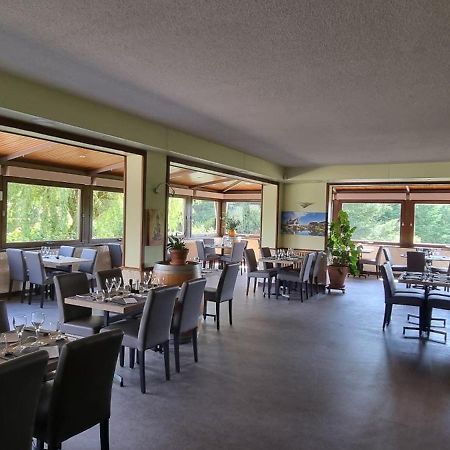 Lacapelle-Viescamp Hotel Du Lac מראה חיצוני תמונה