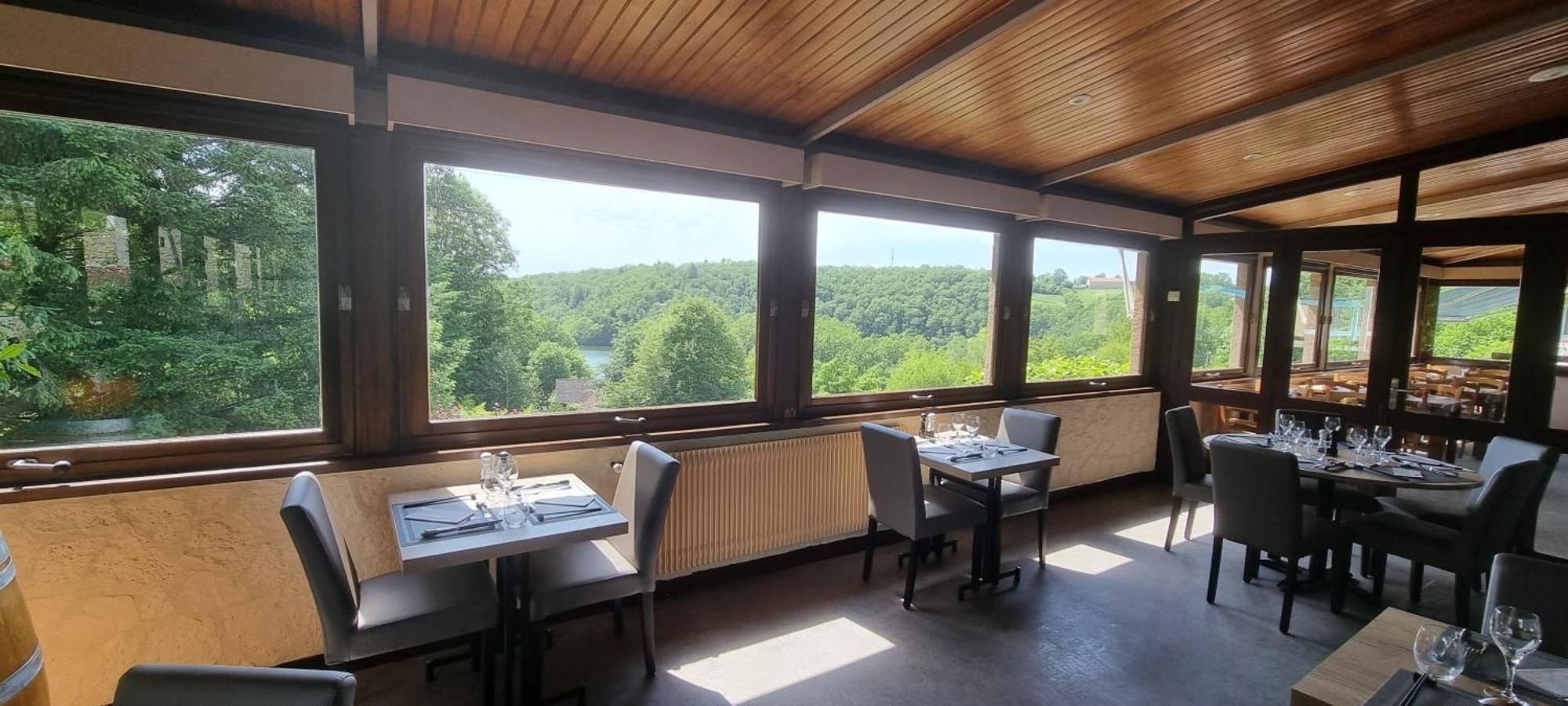 Lacapelle-Viescamp Hotel Du Lac מראה חיצוני תמונה