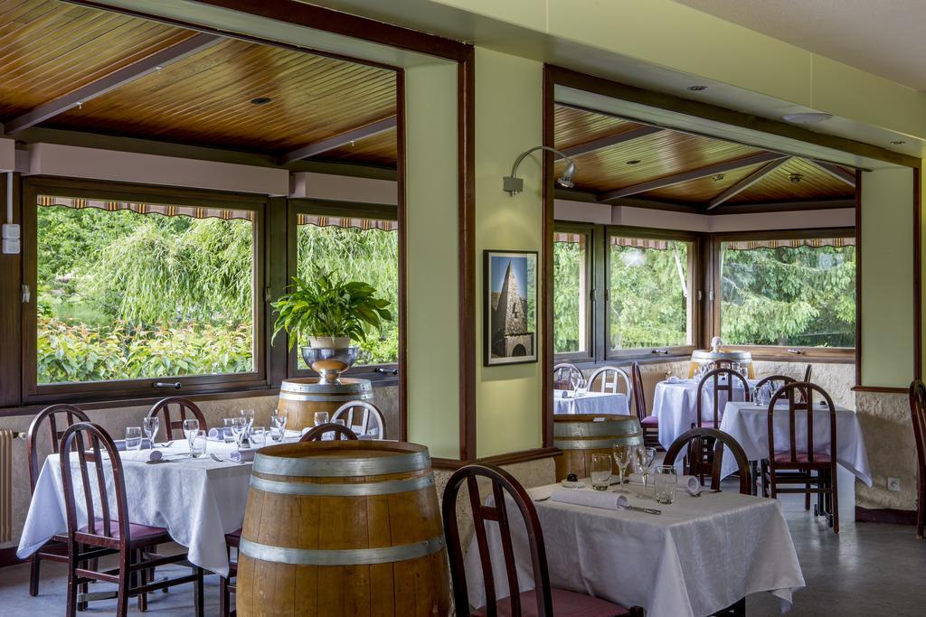 Lacapelle-Viescamp Hotel Du Lac מראה חיצוני תמונה